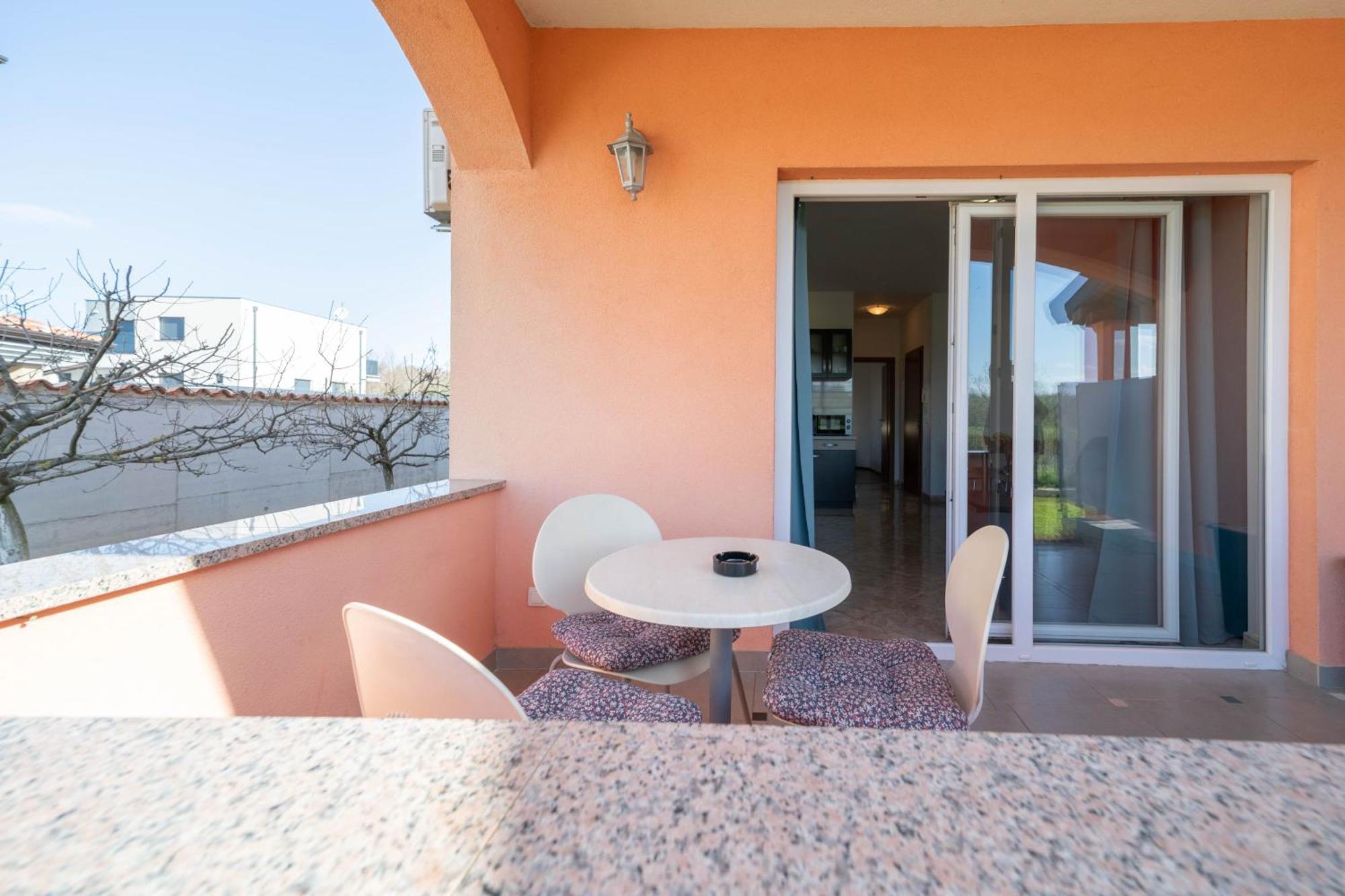 Apartment Thomas Novigrad Istria Exterior foto