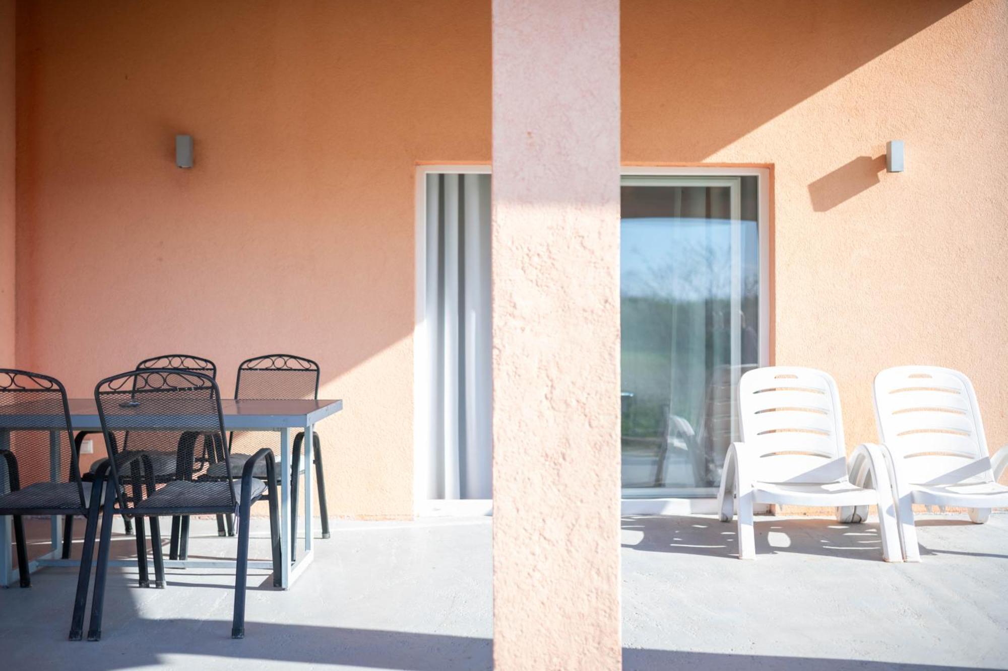 Apartment Thomas Novigrad Istria Exterior foto