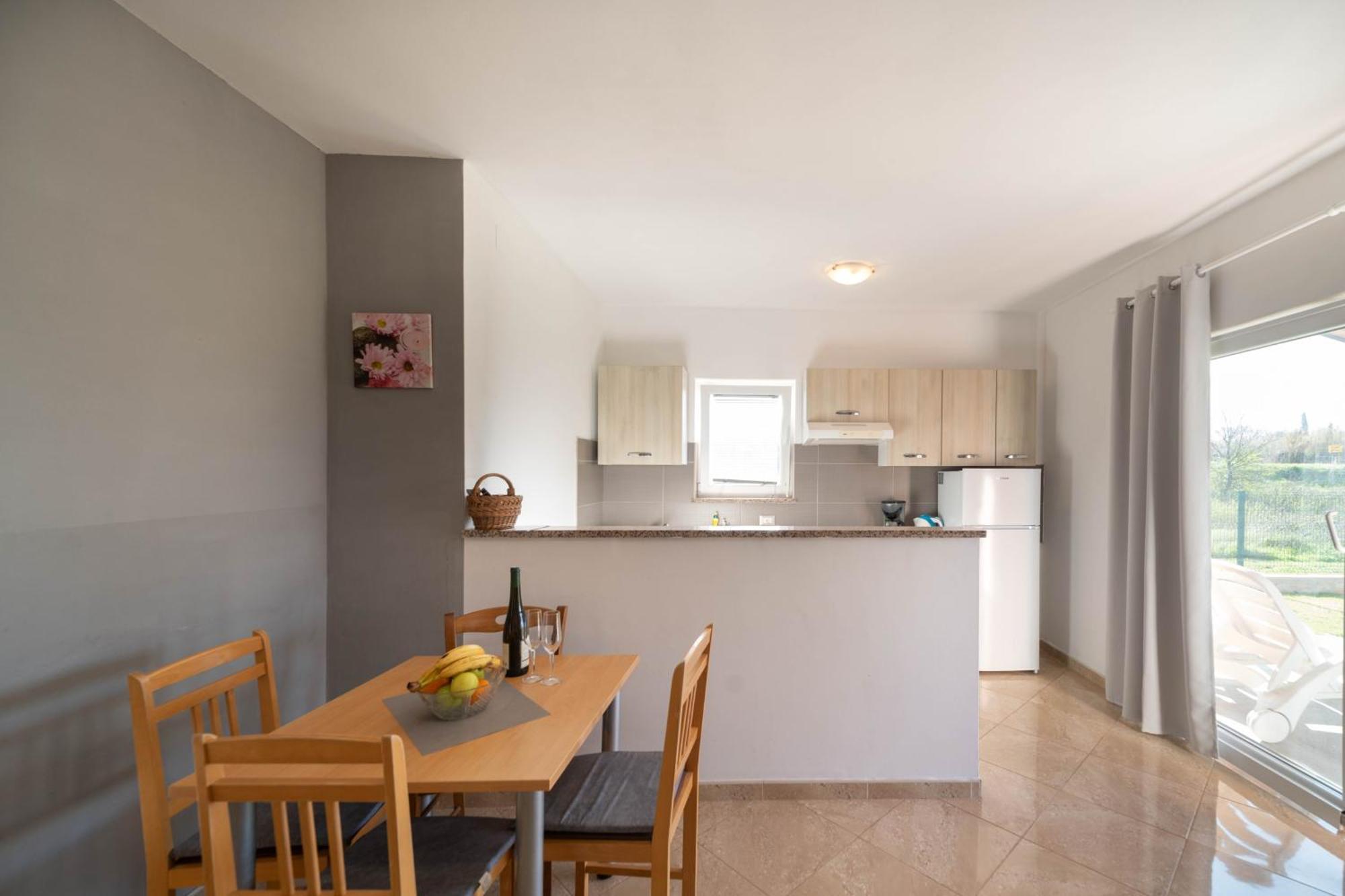 Apartment Thomas Novigrad Istria Exterior foto